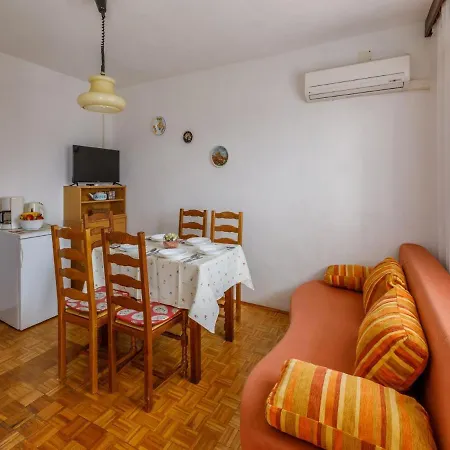 Apartments Biserka Crikvenica Exterior photo